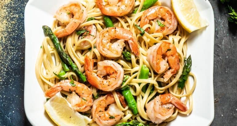 Lemon Pepper Shrimp 'n Asparagus with Garlic Butter Linguine